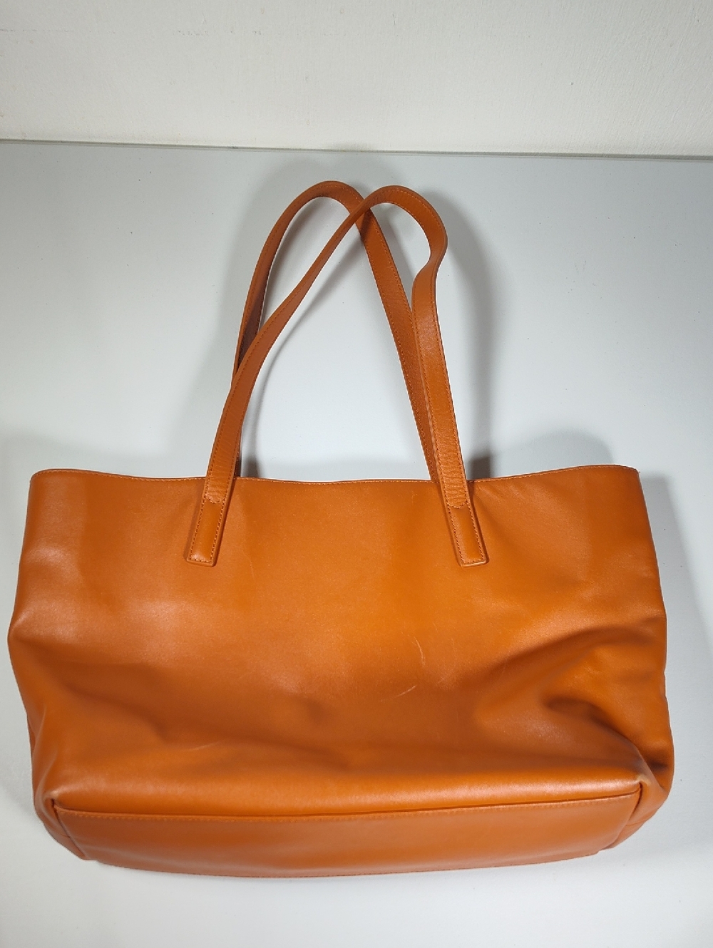 Quince Classic Italian Leather Tote in Cognac - Picture 8 of 16